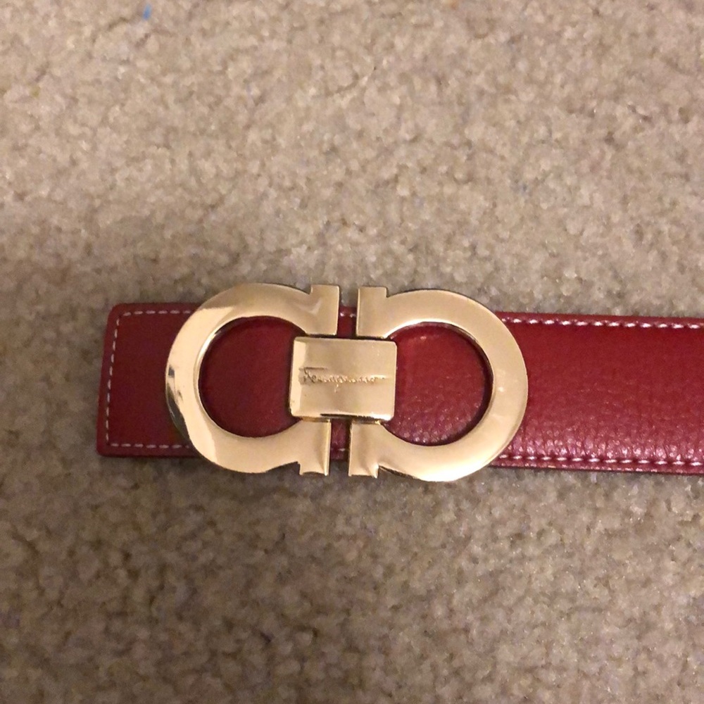 Red Men’s ferragamo belt(reversalble to black)